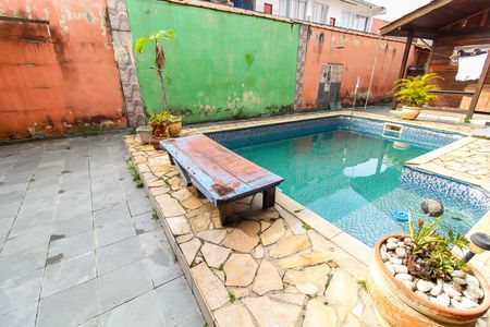 Casa à venda com 264m², 3 quartos e 4 vagasPiscina