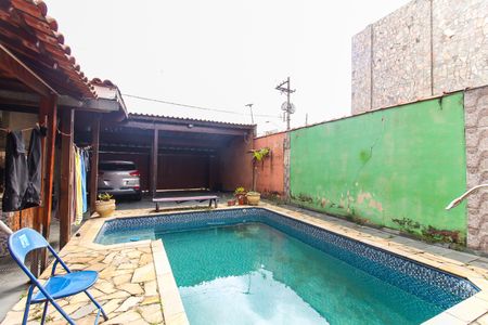 Casa à venda com 264m², 3 quartos e 4 vagasPiscina