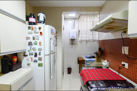 Apartamento à venda com 98m², 2 quartos e 1 vaga Apartamento à venda com 98m², 2 quartos e 1 vagaCozinha