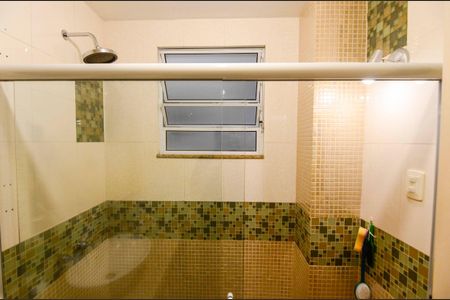 Apartamento à venda com 98m², 2 quartos e 1 vaga Apartamento à venda com 98m², 2 quartos e 1 vagaBanheiro