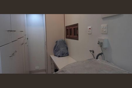 Apartamento à venda com 98m², 2 quartos e 1 vaga Apartamento à venda com 98m², 2 quartos e 1 vagaÁrea de Serviço