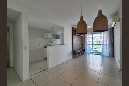 Apartamento à venda com 75m², 2 quartos e 1 vagaSala