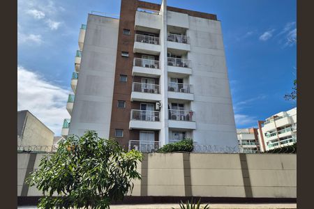 Apartamento à venda com 75m², 2 quartos e 1 vagaFachada