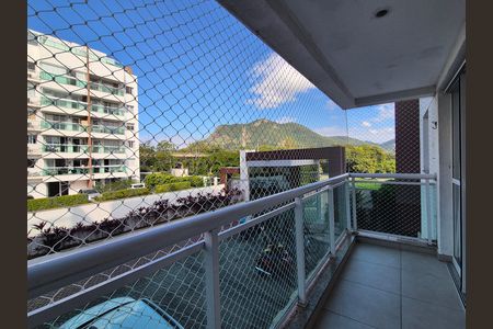 Apartamento à venda com 75m², 2 quartos e 1 vagaVaranda
