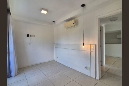 Apartamento à venda com 75m², 2 quartos e 1 vagaSuite