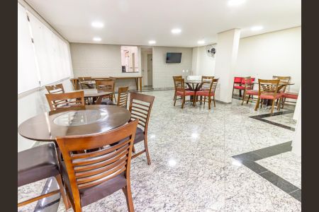 Apartamento à venda com 95m², 3 quartos e 2 vagas Apartamento à venda com 95m², 3 quartos e 2 vagasÁrea comum - Salão de festas