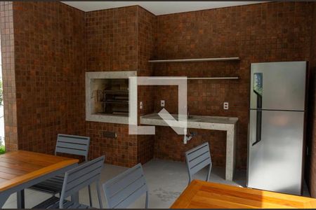 Apartamento para alugar com 33m², 2 quartos e sem vaga Apartamento para alugar com 33m², 2 quartos e sem vagaÁrea comum - Churrasqueira