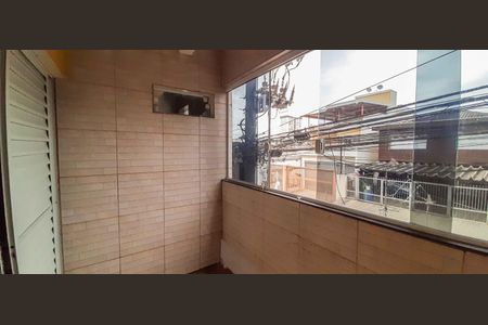 Casa à venda com 75m², 4 quartos e 2 vagas