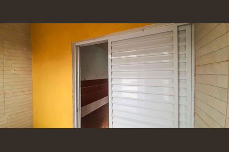 Casa à venda com 75m², 4 quartos e 2 vagas