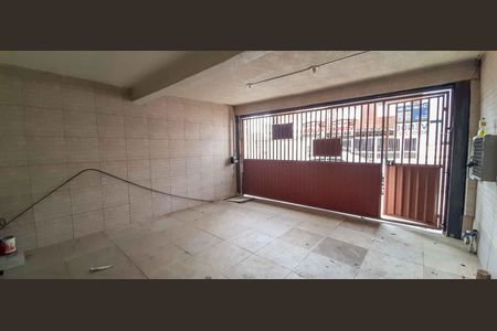 Casa à venda com 75m², 4 quartos e 2 vagas