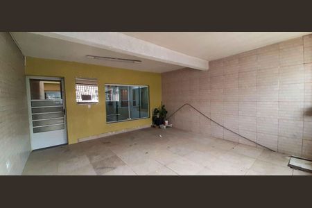 Casa à venda com 75m², 4 quartos e 2 vagas Casa à venda com 75m², 4 quartos e 2 vagasGaragem