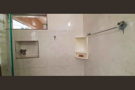 Casa à venda com 75m², 4 quartos e 2 vagas