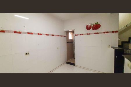 Casa à venda com 75m², 4 quartos e 2 vagas