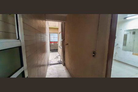 Casa à venda com 75m², 4 quartos e 2 vagas Casa à venda com 75m², 4 quartos e 2 vagasCorredor Externo