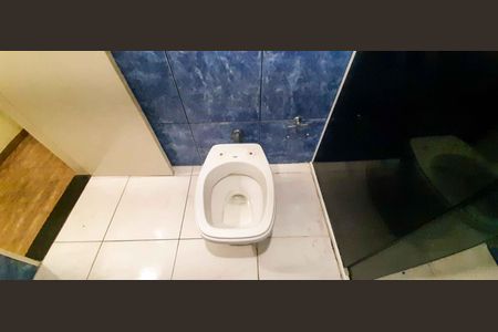 Casa à venda com 75m², 4 quartos e 2 vagas