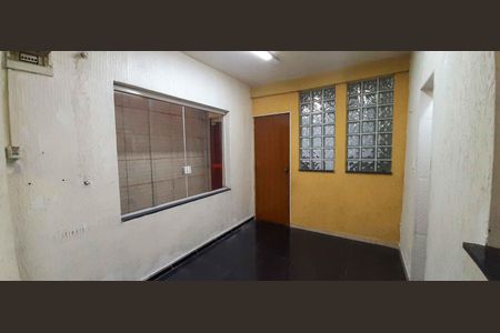 Casa à venda com 75m², 4 quartos e 2 vagas