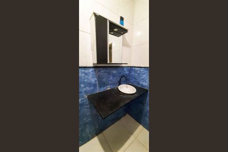 Casa à venda com 75m², 4 quartos e 2 vagas