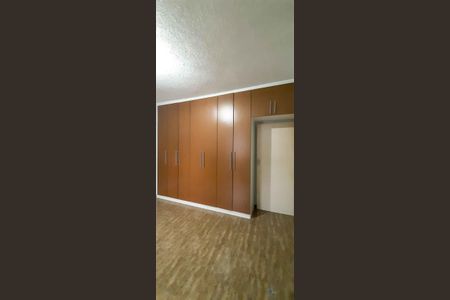 Casa à venda com 75m², 4 quartos e 2 vagas Casa à venda com 75m², 4 quartos e 2 vagasGuarda Roupa da Suíte