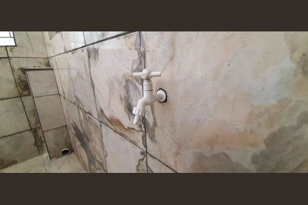 Casa à venda com 75m², 4 quartos e 2 vagas