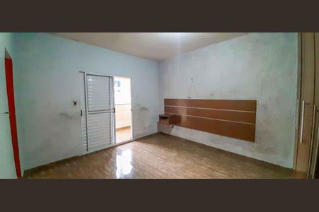 Casa à venda com 75m², 4 quartos e 2 vagas Casa à venda com 75m², 4 quartos e 2 vagasSuíte