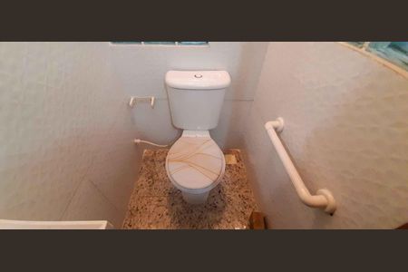 Casa à venda com 75m², 4 quartos e 2 vagas