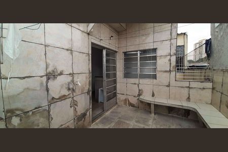 Casa à venda com 75m², 4 quartos e 2 vagas