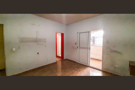 Casa à venda com 75m², 4 quartos e 2 vagas