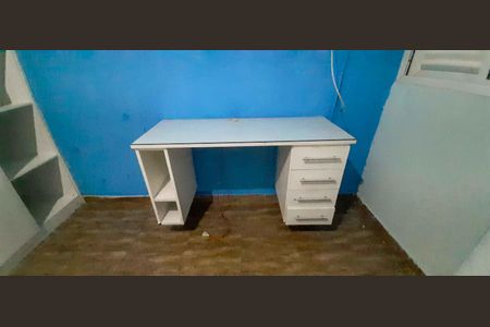 Casa à venda com 75m², 4 quartos e 2 vagas