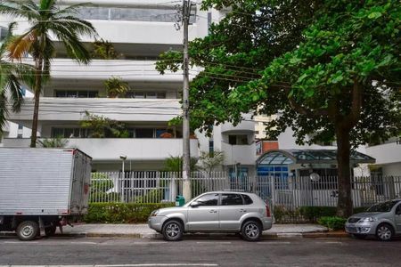 Apartamento à venda com 144m², 3 quartos e 2 vagasFachada
