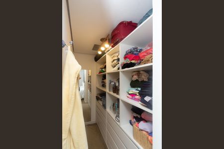 Apartamento à venda com 144m², 3 quartos e 2 vagasSuíte 3 closet