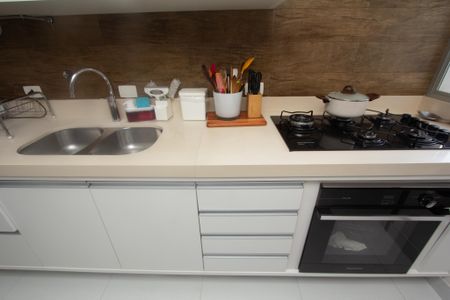 Apartamento à venda com 144m², 3 quartos e 2 vagasCozinha