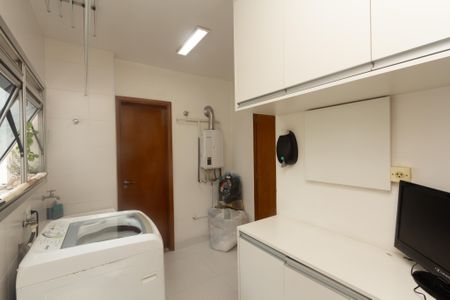 Apartamento à venda com 144m², 3 quartos e 2 vagasÁrea de Serviço