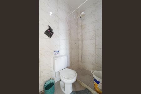 Casa à venda com 50m², 2 quartos e sem vaga Casa à venda com 50m², 2 quartos e sem vagaBanheiro