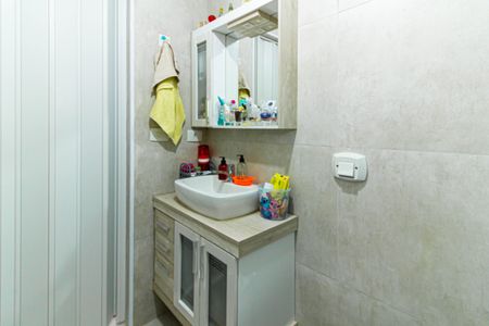 Casa à venda com 120m², 2 quartos e 2 vagasBanheiro da Suíte