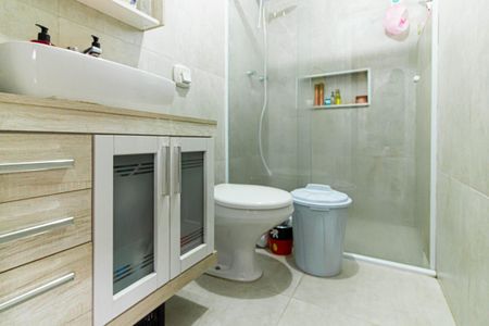 Casa à venda com 120m², 2 quartos e 2 vagasBanheiro da Suíte