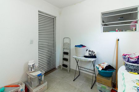 Casa à venda com 120m², 2 quartos e 2 vagasÁrea de Serviço