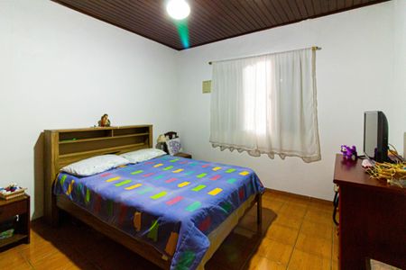 Casa à venda com 120m², 2 quartos e 2 vagasQuarto