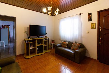 Casa à venda com 120m², 2 quartos e 2 vagasSala