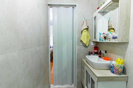 Casa à venda com 120m², 2 quartos e 2 vagasBanheiro da Suíte