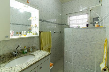 Casa à venda com 120m², 2 quartos e 2 vagasBanheiro