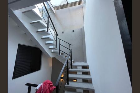Casa à venda com 230m², 3 quartos e 3 vagas Casa à venda com 230m², 3 quartos e 3 vagasFoto 14