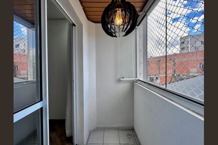 Apartamento para alugar com 54m², 2 quartos e 1 vagaSacada