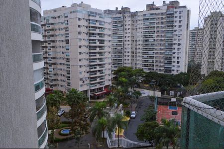 Apartamento à venda com 69m², 2 quartos e 1 vaga Apartamento à venda com 69m², 2 quartos e 1 vagaVista da Área de Serviço