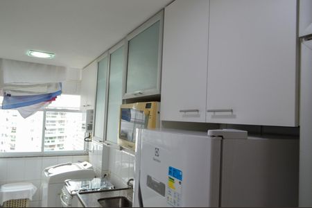 Apartamento à venda com 69m², 2 quartos e 1 vaga Apartamento à venda com 69m², 2 quartos e 1 vagaCozinha