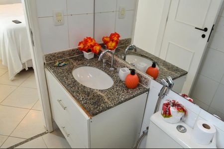 Apartamento à venda com 69m², 2 quartos e 1 vaga Apartamento à venda com 69m², 2 quartos e 1 vagaBanheiro da Suíte