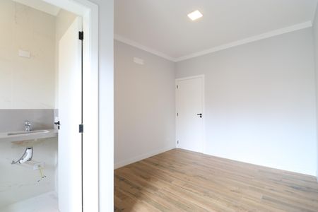 Casa à venda com 120m², 3 quartos e 2 vagasSuíte