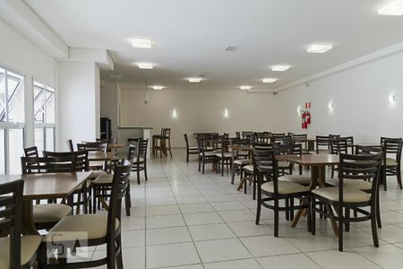 Apartamento para alugar com 43m², 1 quarto e sem vagaÁrea comum - Salão de festas