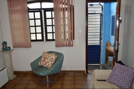 Casa à venda com 80m², 2 quartos e sem vagaSala