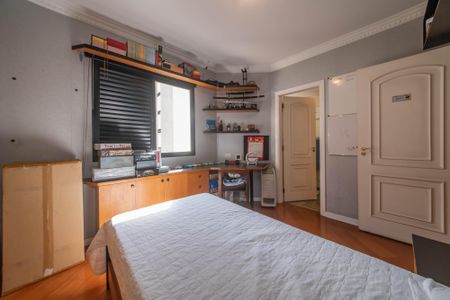 Apartamento à venda com 230m², 4 quartos e 4 vagasSuíte 1