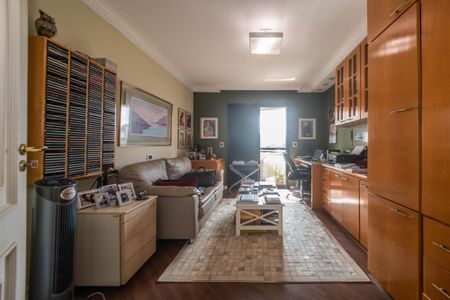 Apartamento à venda com 230m², 4 quartos e 4 vagasQuarto 2